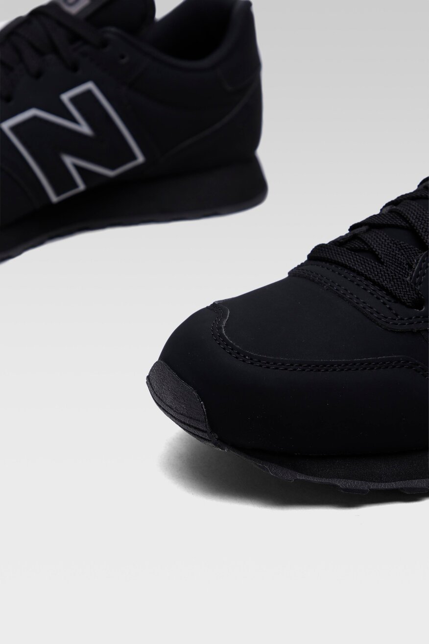 New Balance - Obuwie sportowe czarne sznurowane - 5903698850238